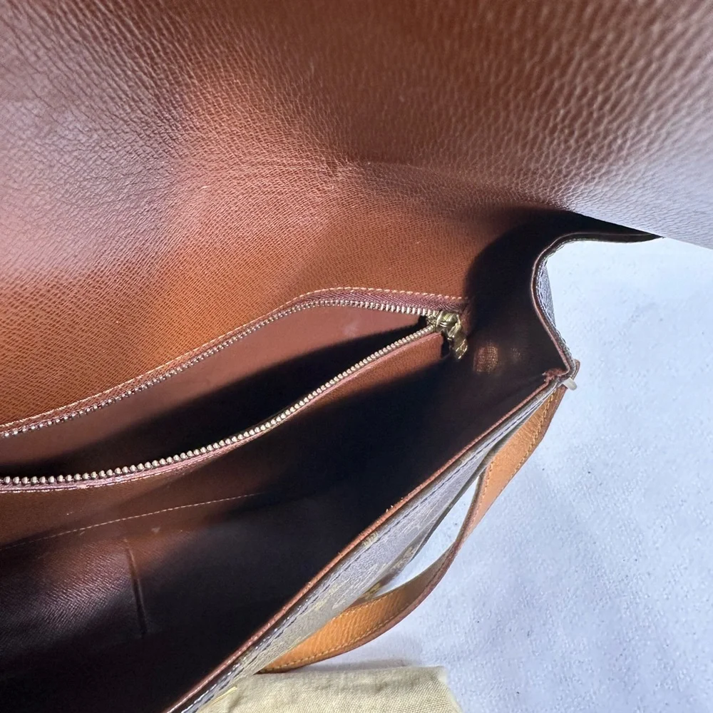 Louis Vuitton Crossbody Bag - Picture 8 of 10